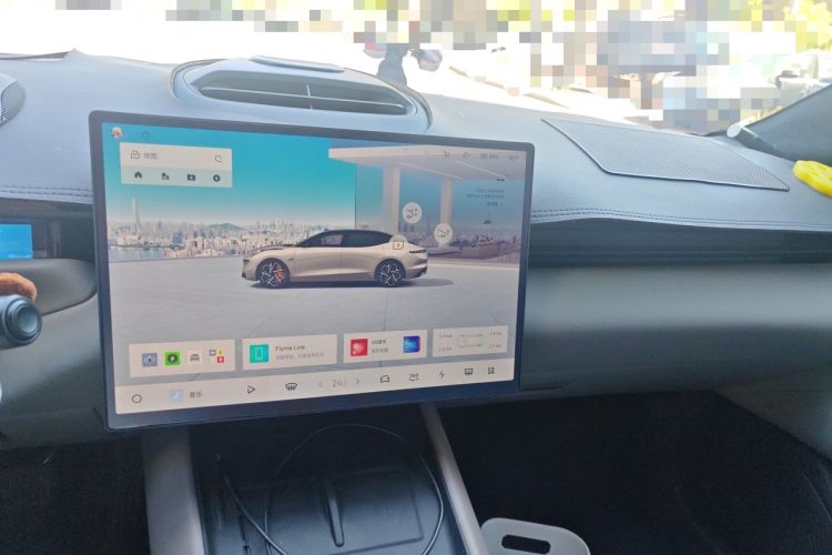 Used Lynk & Co Z10 2025 95 kWh 702 km All-Wheel Drive Intelligent Driving Ultra Audio And AC Panel