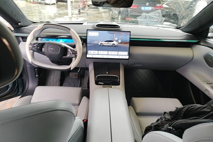 Used Lynk & Co Z10 2025 95 kWh 702 km All-Wheel Drive Intelligent Driving Ultra Center Console