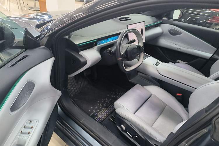 Used Lynk & Co Z10 2025 95 kWh 702 km All-Wheel Drive Intelligent Driving Ultra Driver Seat