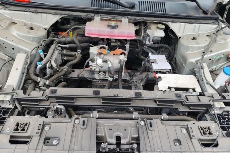 Used Lynk & Co Z10 2025 95 kWh 766 km Range Rear-Wheel Drive Max Engine Bay