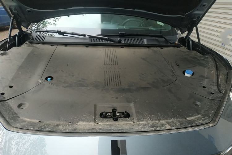 Used Lynk & Co Z10 2025 95 kWh 702 km All-Wheel Drive Intelligent Driving Ultra Engine Bay