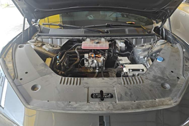 Used Lynk & Co Z10 2025 95 kWh 766 km Range Rear-Wheel Drive Max Engine Bay