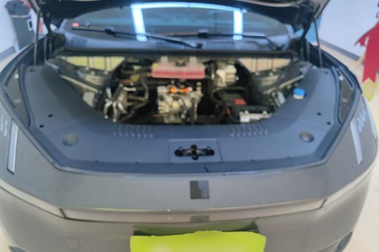 Used Lynk & Co Z10 2025 95 kWh 766 km Range Rear-Wheel Drive Max Engine Bay