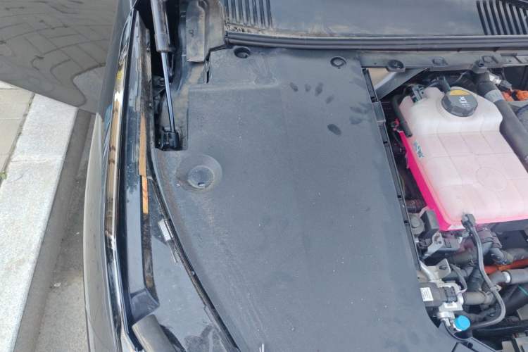 Used Lynk & Co Z10 2025 95 kWh 702 km All-Wheel Drive Intelligent Driving Ultra Engine Bay Right