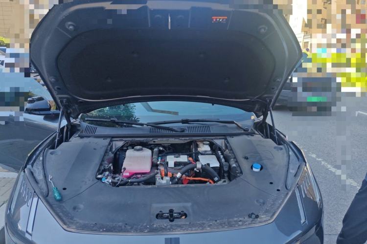 Used Lynk & Co Z10 2025 95 kWh 702 km All-Wheel Drive Intelligent Driving Ultra Engine Bay