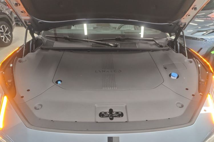 Used Lynk & Co Z10 2025 95 kWh 702 km All-Wheel Drive Intelligent Driving Ultra Engine Bay