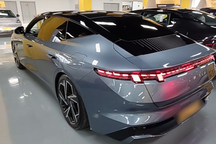 Used Lynk & Co Z10 2025 95 kWh 702 km All-Wheel Drive Intelligent Driving Ultra Exterior 2
