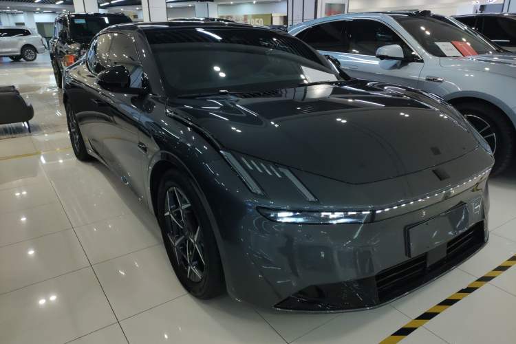 Used Lynk & Co Z10 2025 95 kWh 766 km Range Rear-Wheel Drive Max Exterior 2