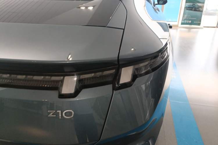 Used Lynk & Co Z10 2025 95 kWh 702 km All-Wheel Drive Intelligent Driving Ultra Exterior 3