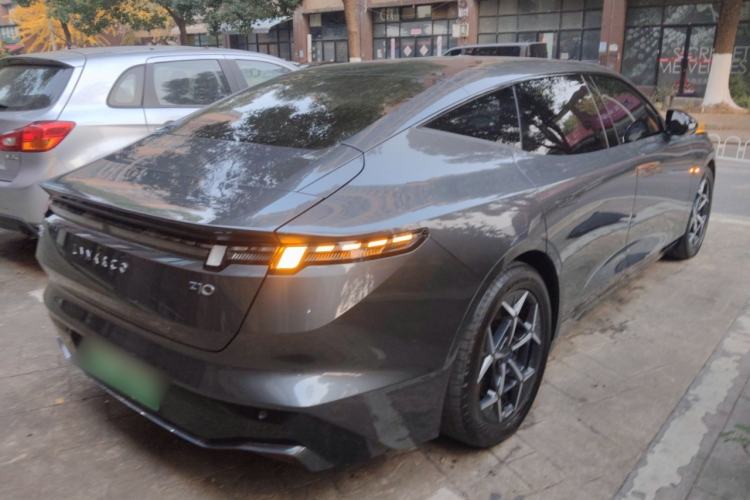 Used Lynk & Co Z10 2025 95 kWh 766 km Range Rear-Wheel Drive Max Exterior 5