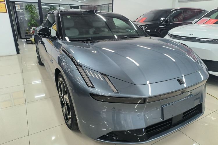 Used Lynk & Co Z10 2025 95 kWh 702 km All-Wheel Drive Intelligent Driving Ultra Front Right 45 Deg
