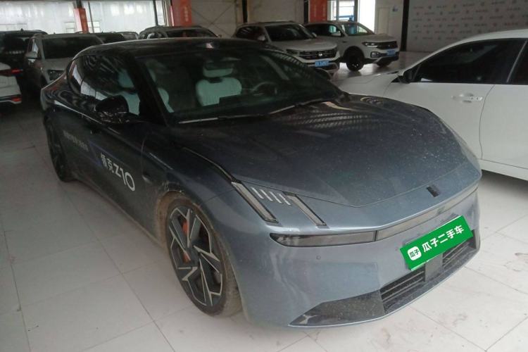 Used Lynk & Co Z10 2025 95 kWh 702 km All-Wheel Drive Intelligent Driving Ultra Front Right 45 Deg