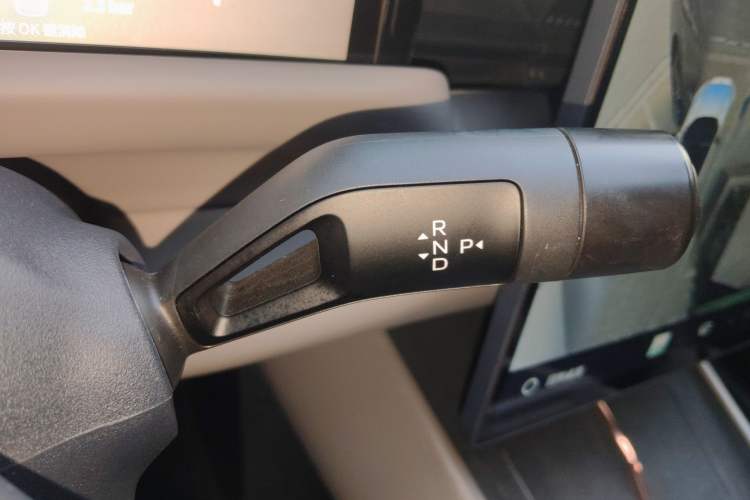 Used Lynk & Co Z10 2025 95 kWh 766 km Range Rear-Wheel Drive Max Gear Lever