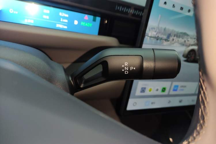 Used Lynk & Co Z10 2025 95 kWh 702 km All-Wheel Drive Intelligent Driving Ultra Gear Lever