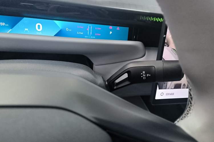 Used Lynk & Co Z10 2025 95 kWh 702 km All-Wheel Drive Intelligent Driving Ultra Gear Lever