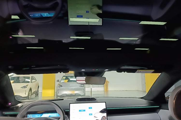 Used Lynk & Co Z10 2025 95 kWh 702 km All-Wheel Drive Intelligent Driving Ultra Headliner