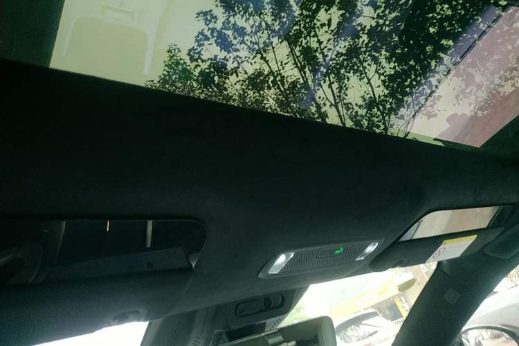 Used Lynk & Co Z10 2025 95 kWh 702 km All-Wheel Drive Intelligent Driving Ultra Headliner