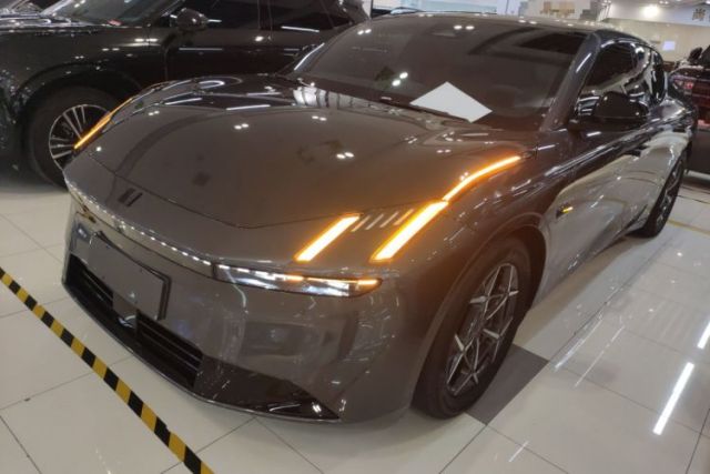Used Lynk & Co Z10 2025 95 kWh 766 km Range Rear-Wheel Drive Max
