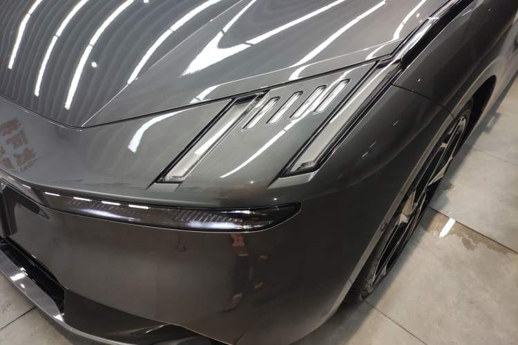 Used Lynk & Co Z10 2025 95 kWh 702 km All-Wheel Drive Intelligent Driving Ultra Left Front Headlight