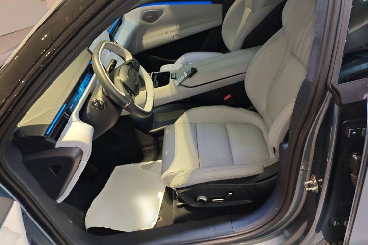 Used Lynk & Co Z10 2025 95 kWh 702 km All-Wheel Drive Intelligent Driving Ultra Left Front Seat
