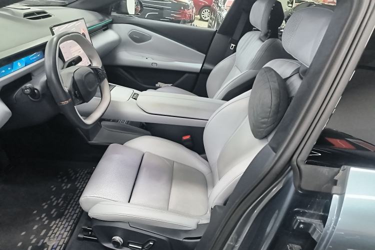 Used Lynk & Co Z10 2025 95 kWh 702 km All-Wheel Drive Intelligent Driving Ultra Left Front Seat