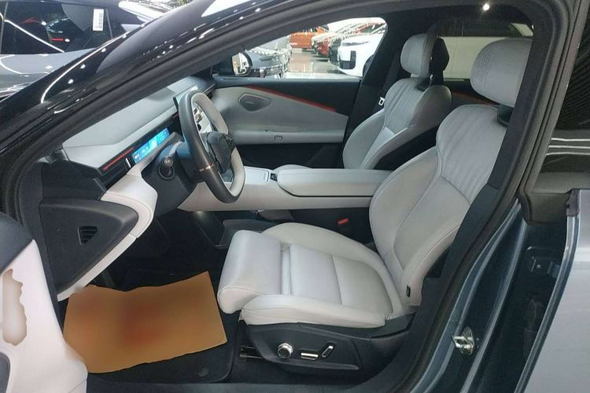 Used Lynk & Co Z10 2025 95 kWh 702 km All-Wheel Drive Intelligent Driving Ultra Left Front Seat
