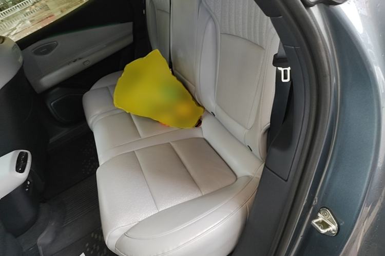 Used Lynk & Co Z10 2025 95 kWh 702 km All-Wheel Drive Intelligent Driving Ultra Left Rear Seat