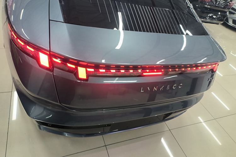 Used Lynk & Co Z10 2025 95 kWh 702 km All-Wheel Drive Intelligent Driving Ultra Rear