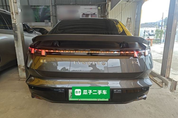 Used Lynk & Co Z10 2025 95 kWh 766 km Range Rear-Wheel Drive Max Rear