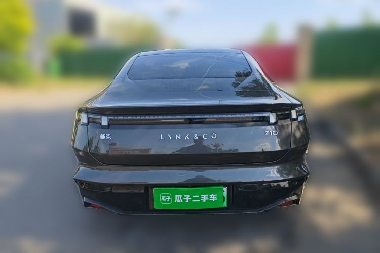 Used Lynk & Co Z10 2025 95 kWh 806 km Range Rear-Wheel Drive Advanced Driver-Assistance System Max Rear