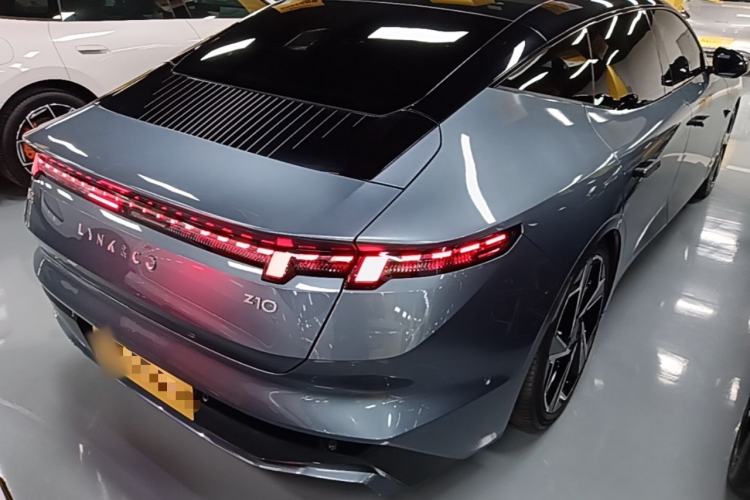 Used Lynk & Co Z10 2025 95 kWh 702 km All-Wheel Drive Intelligent Driving Ultra Rear Right 45 Deg