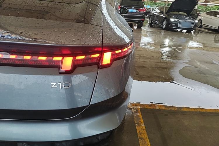 Used Lynk & Co Z10 2025 95 kWh 702 km All-Wheel Drive Intelligent Driving Ultra Right Rear Taillight