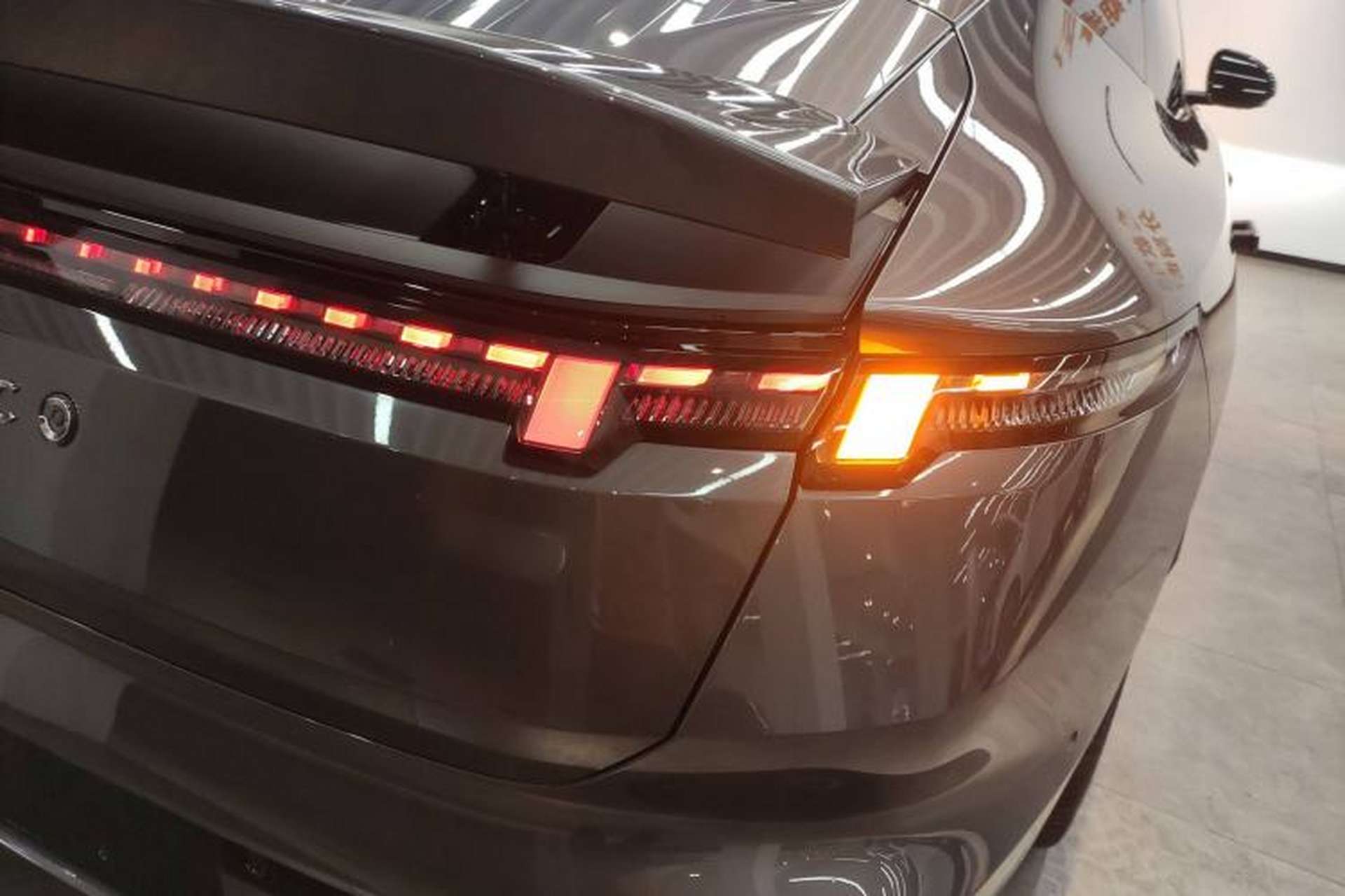 Used Lynk & Co Z10 2025 95 kWh 702 km All-Wheel Drive Intelligent Driving Ultra Right Rear Taillight