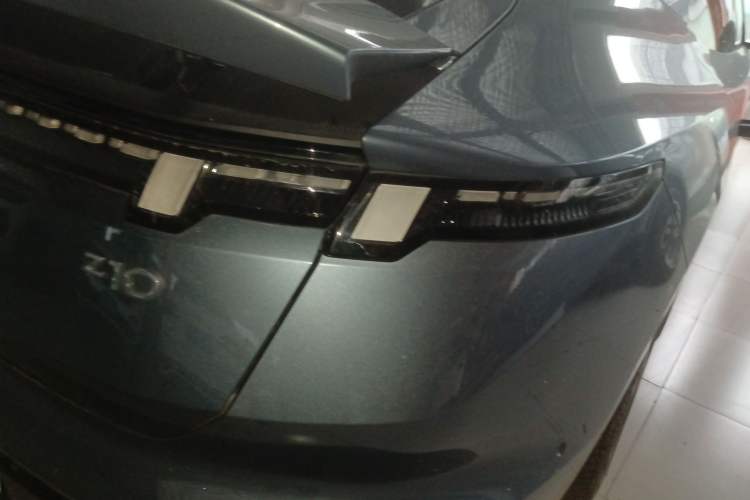 Used Lynk & Co Z10 2025 95 kWh 702 km All-Wheel Drive Intelligent Driving Ultra Right Rear Taillight