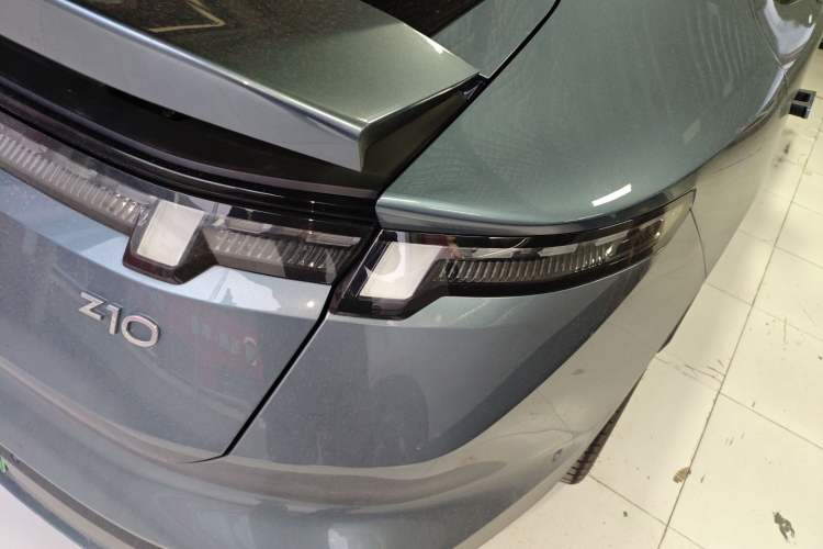 Used Lynk & Co Z10 2025 95 kWh 702 km All-Wheel Drive Intelligent Driving Ultra Right Rear Taillight