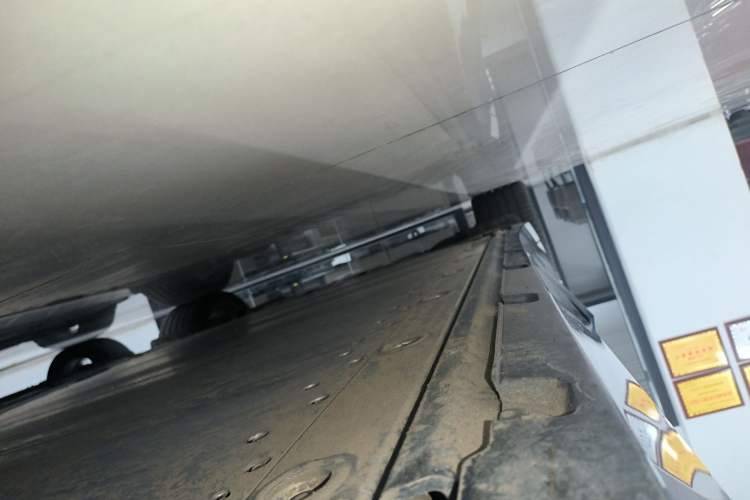 Used Lynk & Co Z10 2025 95 kWh 702 km All-Wheel Drive Intelligent Driving Ultra Right Side Sill