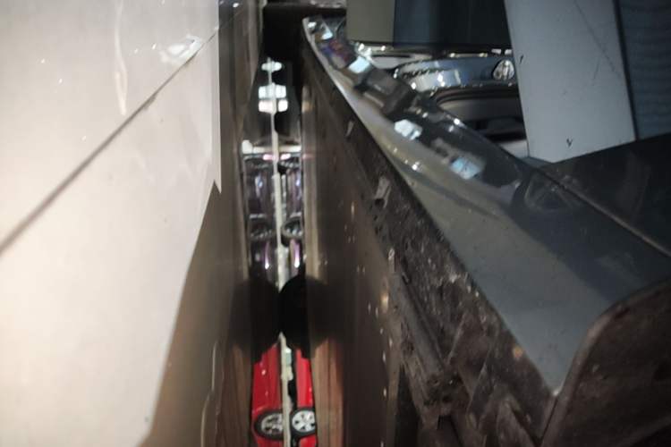 Used Lynk & Co Z10 2025 95 kWh 702 km All-Wheel Drive Intelligent Driving Ultra Right Side Sill
