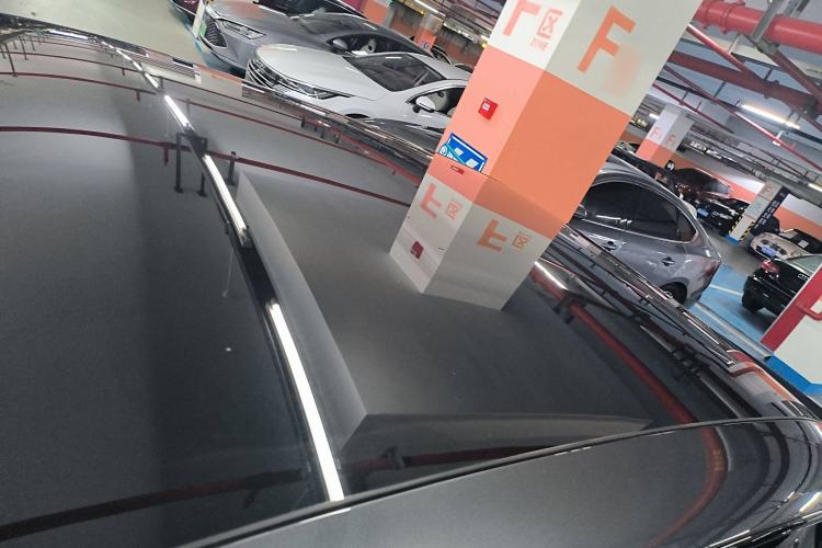 Used Lynk & Co Z10 2025 71 kWh 602 km Range Rear-Wheel Drive Pro Roof