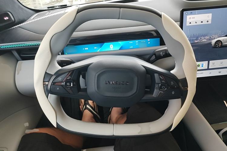 Used Lynk & Co Z10 2025 95 kWh 702 km All-Wheel Drive Intelligent Driving Ultra Steering Wheel