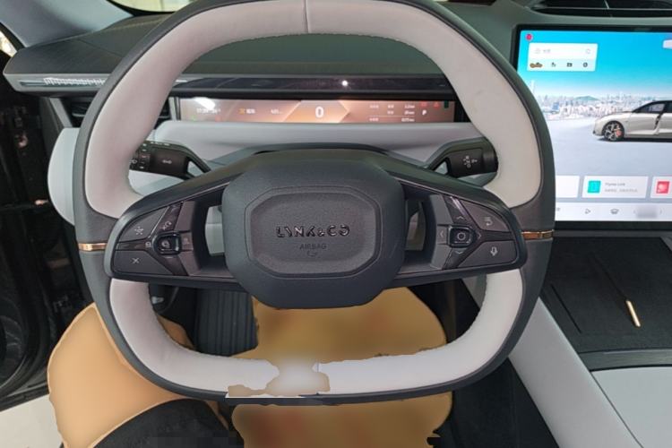 Used Lynk & Co Z10 2025 71 kWh 602 km Range Rear-Wheel Drive Pro Steering Wheel