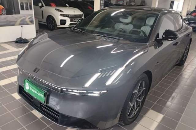 Used Lynk & Co Z10 2025 95 kWh 766 km Range Rear-Wheel Drive Max