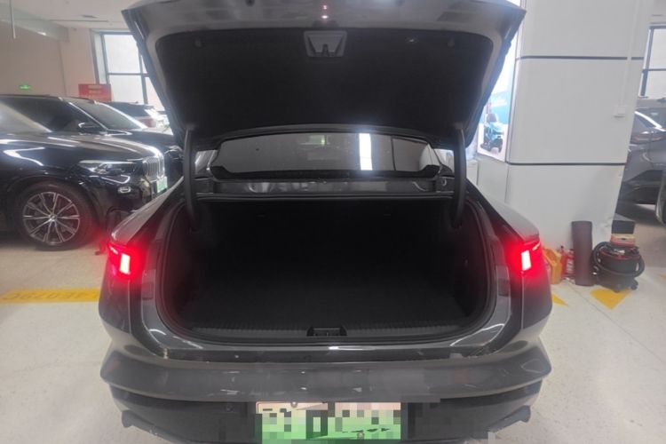 Used Lynk & Co Z10 2025 95 kWh 766 km Range Rear-Wheel Drive Max Trunk