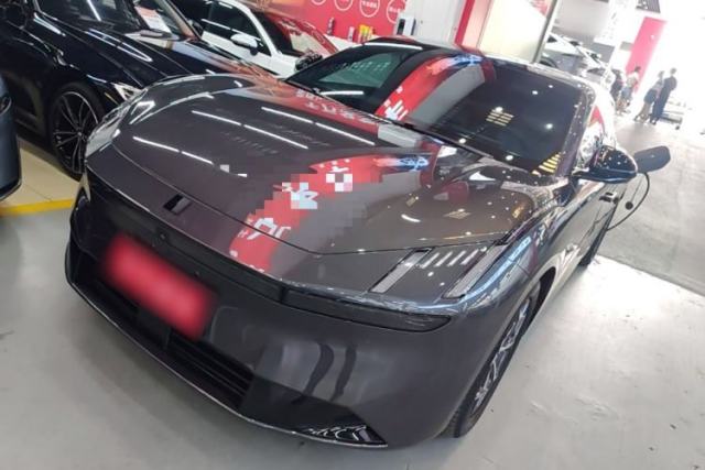 Used Lynk & Co Z10 2025 95 kWh 766 km Range Rear-Wheel Drive Max