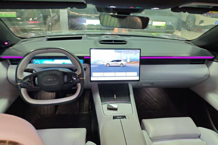 Used Lynk & Co Z10 2025 95 kWh 702 km All-Wheel Drive Intelligent Driving Ultra Center Console