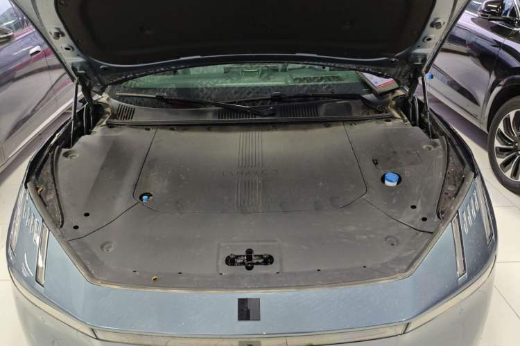 Used Lynk & Co Z10 2025 95 kWh 702 km All-Wheel Drive Intelligent Driving Ultra Engine Bay