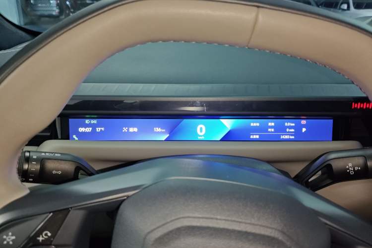 Used Lynk & Co Z10 2025 95 kWh 702 km All-Wheel Drive Intelligent Driving Ultra Instrument Cluster