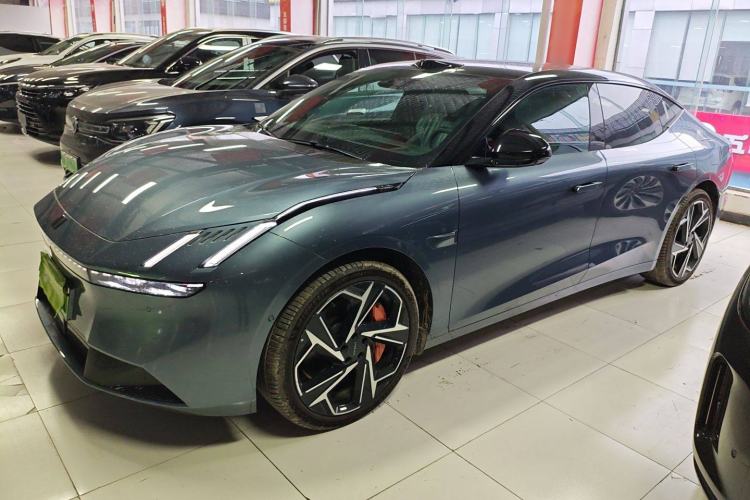 Used Lynk & Co Z10 2025 95 kWh 702 km All-Wheel Drive Intelligent Driving Ultra Left Side