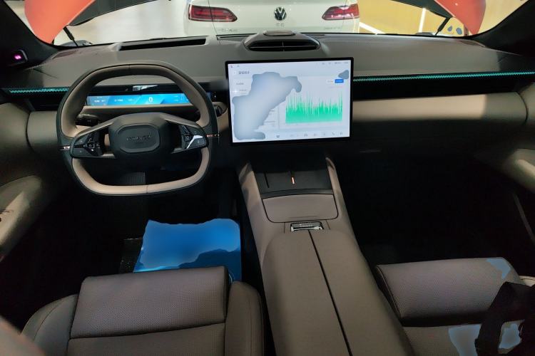 Used Lynk & Co Z10 2025 95 kWh 702 km All-Wheel Drive Intelligent Driving Ultra Center Console