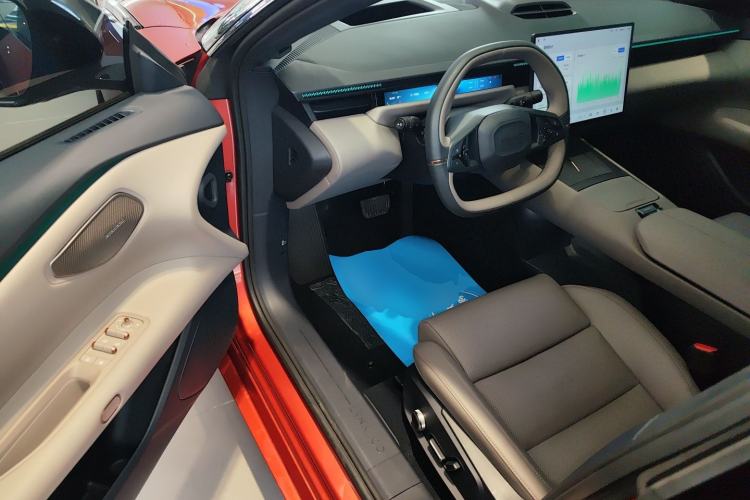 Used Lynk & Co Z10 2025 95 kWh 702 km All-Wheel Drive Intelligent Driving Ultra Driver Seat