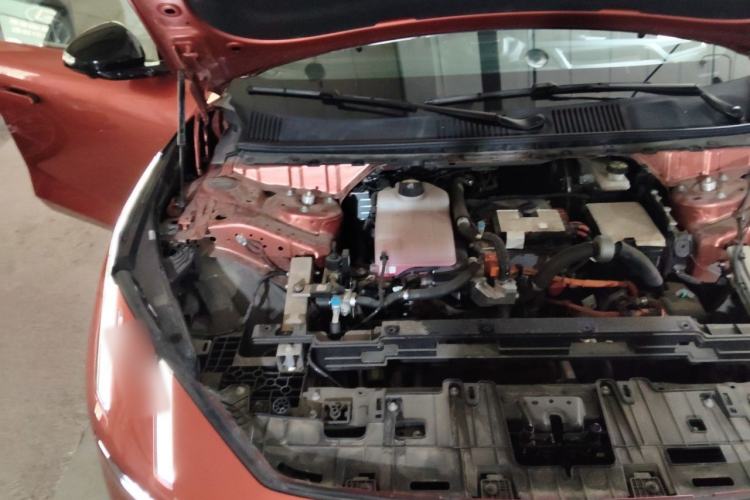 Used Lynk & Co Z10 2025 95 kWh 702 km All-Wheel Drive Intelligent Driving Ultra Engine Bay Right